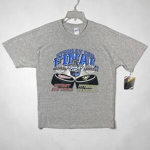 2008 Stanley Cup Final Tshirt Detroit Red Wings Pittsburgh Penguins NHL Hockey